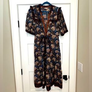 NWOT size medium short puffed sleeves maxi dress